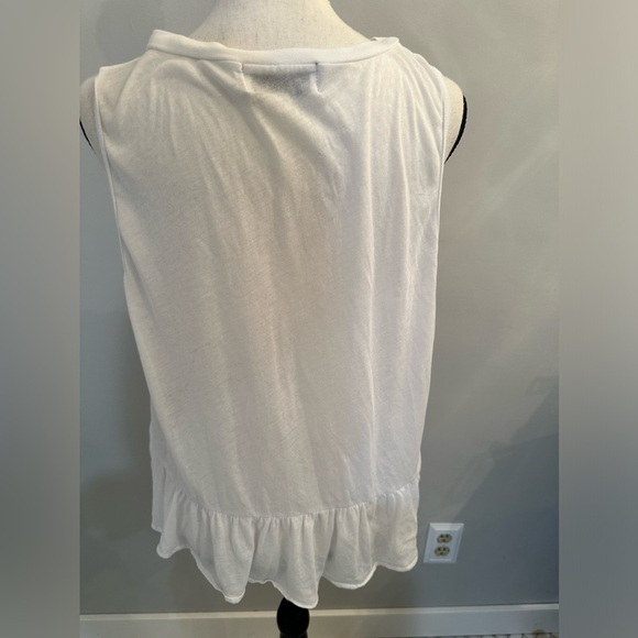 Wildfox flowy sleeveless Tshirt in small - Picture 4 of 6